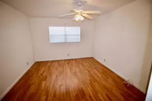 8405 NW 61st St, Tamarac, FL 33321 - Photo 7
