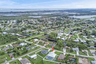 2420 SE Rock Springs Dr, Port Saint Lucie, FL 34952 - Photo 5