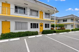 3240 Lake Osborne Dr, Lake Worth Beach, FL 33461 - Photo 5