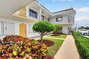 3240 Lake Osborne Dr, Lake Worth Beach, FL 33461 - Photo 5
