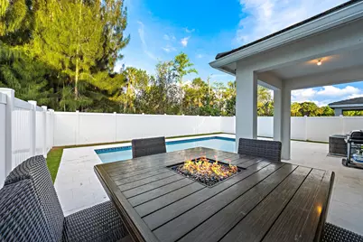 18452 Glenstone Street, Jupiter, FL 33458 - Photo 25