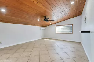 6660 W 13th Ave, Hialeah, FL 33012 - Photo 19
