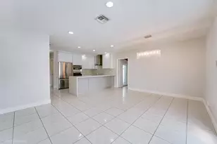 6660 W 13th Ave, Hialeah, FL 33012 - Photo 9