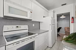 2100 NE 38th St, Lighthouse Point, FL 33064 - Photo 15