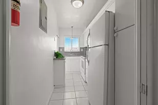 2100 NE 38th St, Lighthouse Point, FL 33064 - Photo 11