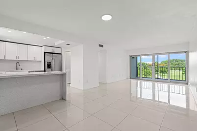 9170 Fontainebleau Boulevard #301, Miami, FL 33172 - Photo 1