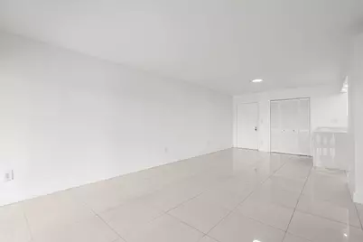 9170 Fontainebleau Boulevard #301, Miami, FL 33172 - Photo 15