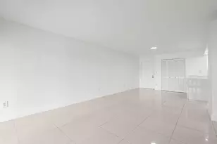 9170 Fontainebleau Blvd, Miami, FL 33172 - Photo 15