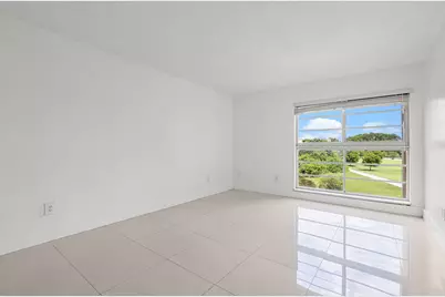 9170 Fontainebleau Boulevard #301, Miami, FL 33172 - Photo 5