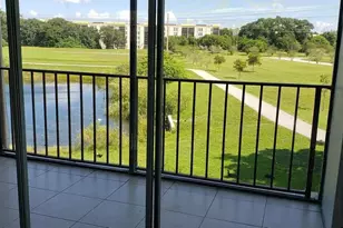 9170 Fontainebleau Blvd, Miami, FL 33172 - Photo 5