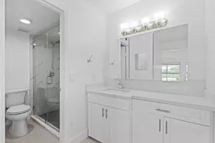 9170 Fontainebleau Blvd, Miami, FL 33172 - Photo 21