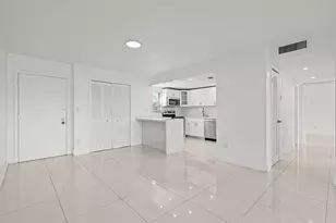 9170 Fontainebleau Blvd, Miami, FL 33172 - Photo 9