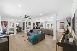 1929 NW 90th Ln, Coral Springs, FL 33071 - Photo 9