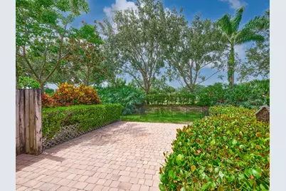 6725 Old Farm Trail, Boynton Beach, FL 33437 - Photo 19