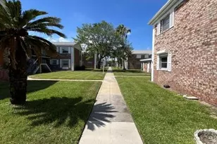 190 E Olmstead Dr, Titusville, FL 32780 - Photo 19