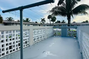 2805 Crosley Dr E, West Palm Beach, FL 33415 - Photo 17
