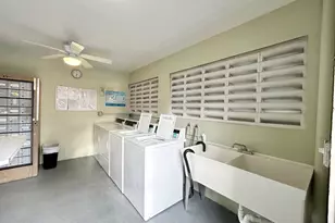 2805 Crosley Dr E, West Palm Beach, FL 33415 - Photo 15