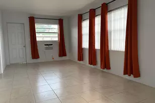 1017 SE 3rd St, Deerfield Beach, FL 33441 - Photo 11