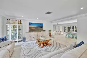 9010 S Lake Dasha Dr, Plantation, FL 33324 - Photo 5