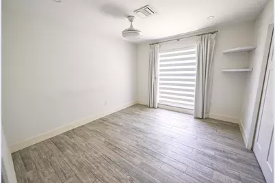 9010 S Lake Dasha Drive, Plantation, FL 33324 - Photo 9