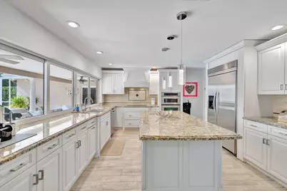 9010 S Lake Dasha Drive, Plantation, FL 33324 - Photo 25