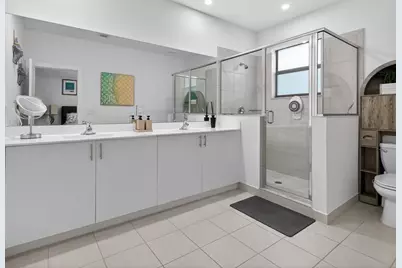 223 SW 159th Terrace, Pembroke Pines, FL 33027 - Photo 15