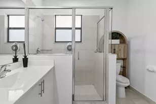 223 SW 159th Ter, Pembroke Pines, FL 33027 - Photo 17