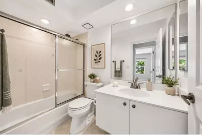 17212 Balboa Point Way, Boca Raton, FL 33487 - Photo 15