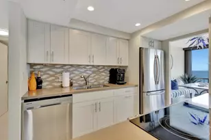 5550 N Ocean Dr, Singer Island, FL 33404 - Photo 23