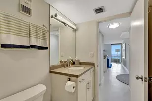5550 N Ocean Dr, Singer Island, FL 33404 - Photo 35