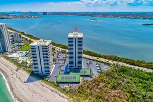 5550 N Ocean Dr, Singer Island, FL 33404 - Photo 37