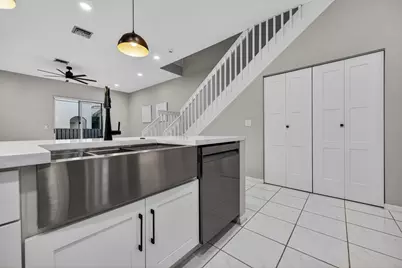 835 NE 17th Way, Fort Lauderdale, FL 33304 - Photo 5