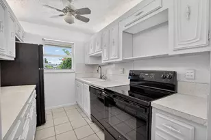 912 South Dr, Delray Beach, FL 33445 - Photo 7
