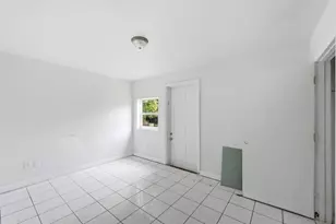 272 NE 42nd Ct, Deerfield Beach, FL 33064 - Photo 15