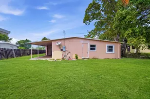 272 NE 42nd Ct, Deerfield Beach, FL 33064 - Photo 19