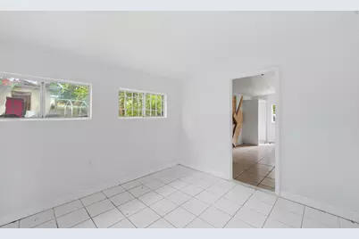 272 NE 42nd Court, Deerfield Beach, FL 33064 - Photo 3