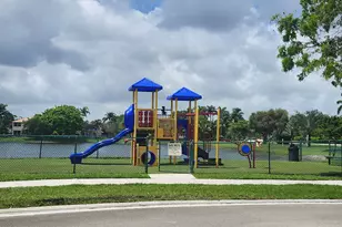 1582 NW 135th Ave, Pembroke Pines, FL 33028 - Photo 43