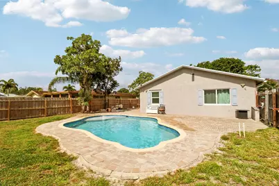98 Pintail Court, Royal Palm Beach, FL 33411 - Photo 5