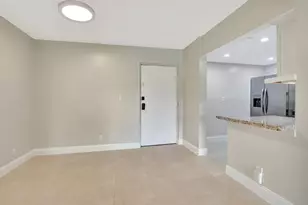 450 NW 20th St, Boca Raton, FL 33431 - Photo 5