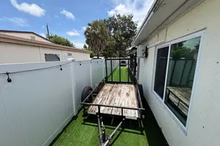 2016 Kenwood Rd, West Palm Beach, FL 33409 - Photo 9