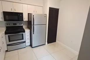 19111 Glenmoor Dr, West Palm Beach, FL 33409 - Photo 1