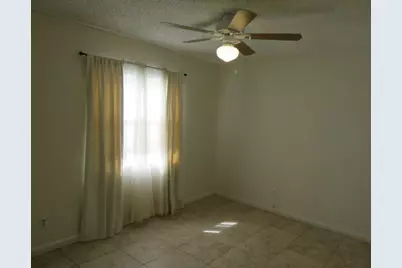 134 NW Peach Street, Port Saint Lucie, FL 34983 - Photo 7