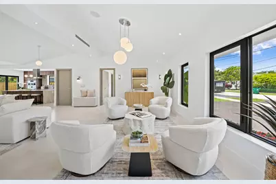 2370 NE 195th Street, Miami, FL 33180 - Photo 3