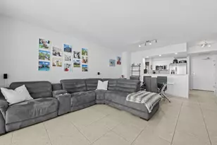 347 N New River Dr E, Fort Lauderdale, FL 33301 - Photo 13