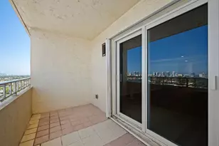900 NE 18th Ave, Fort Lauderdale, FL 33304 - Photo 57