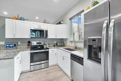 5024 Ibis Court, Coconut Creek, FL 33073 - Photo 13