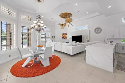 10771 Versailles Boulevard, Wellington, FL 33449 - Photo 11
