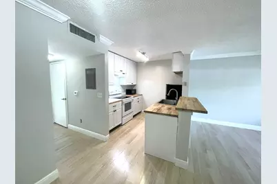 1811 Meadows Circle W, Boynton Beach, FL 33436 - Photo 11
