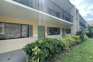 1811 Meadows Cir W, Boynton Beach, FL 33436 - Photo 1
