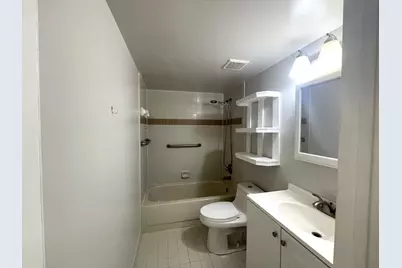 1811 Meadows Circle W, Boynton Beach, FL 33436 - Photo 17